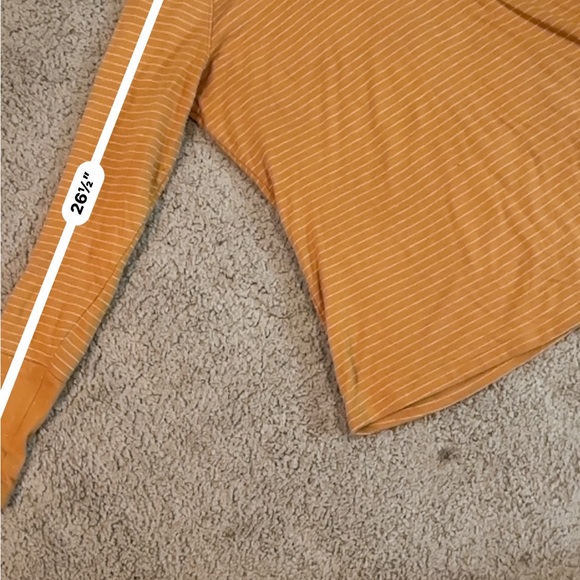 Woman’s Columbia Cowll Neck Top - Picture 5 of 11